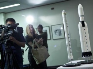 Presentan en EU el cohete más potente del mundo 