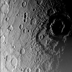 La sonda Messenger detecta un inmenso cráter en Mercurio